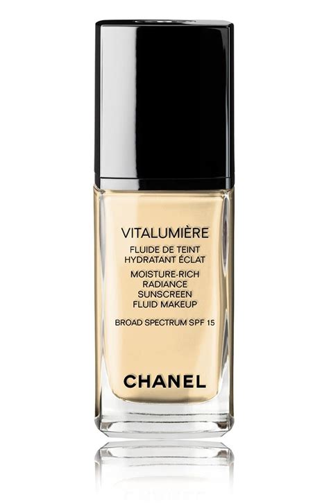 chanel vitalumiere puder douglas|Chanel vitalumière sunscreen.